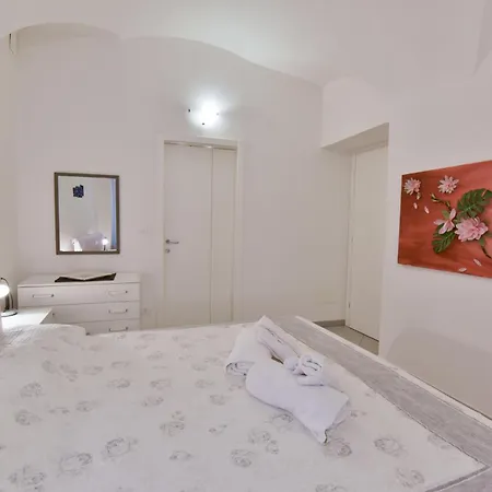Perla Blu - Accogliente In Centro A Due Passi Dal Mare